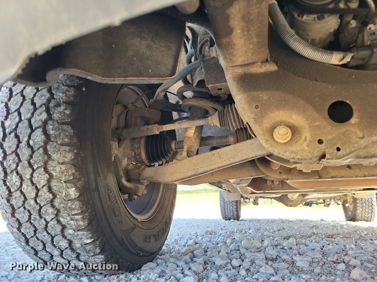 image for item LS9752 2016 Chevrolet Silverado 1500 Crew Cab pickup truck