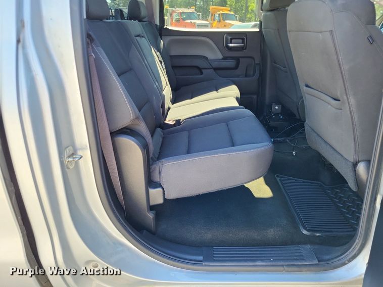 image for item LS9752 2016 Chevrolet Silverado 1500 Crew Cab pickup truck