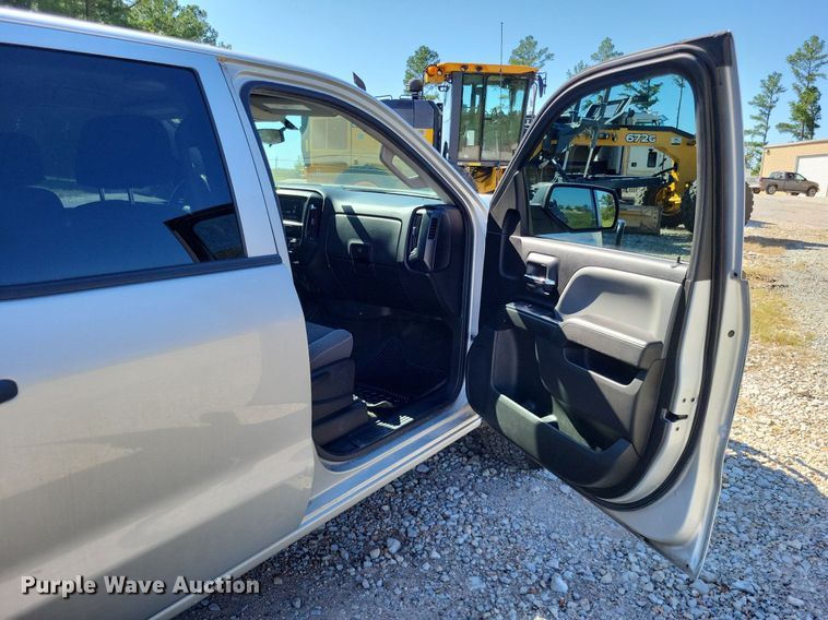 image for item LS9752 2016 Chevrolet Silverado 1500 Crew Cab pickup truck