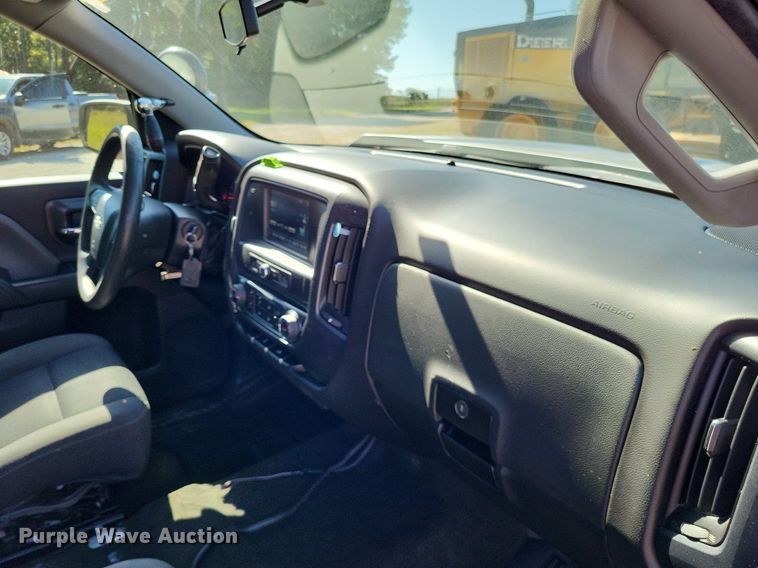 image for item LS9752 2016 Chevrolet Silverado 1500 Crew Cab pickup truck