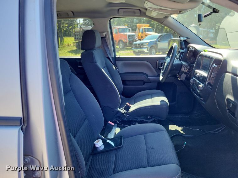 image for item LS9752 2016 Chevrolet Silverado 1500 Crew Cab pickup truck