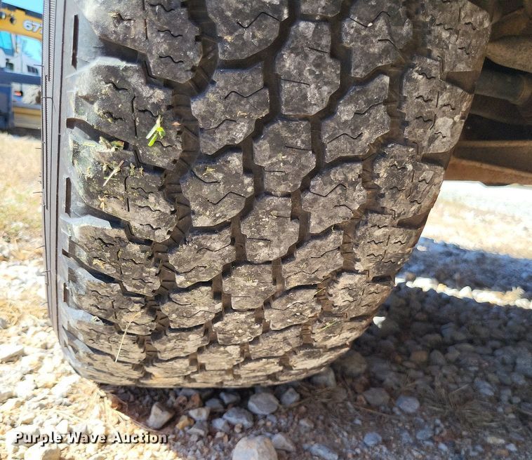 image for item LS9752 2016 Chevrolet Silverado 1500 Crew Cab pickup truck