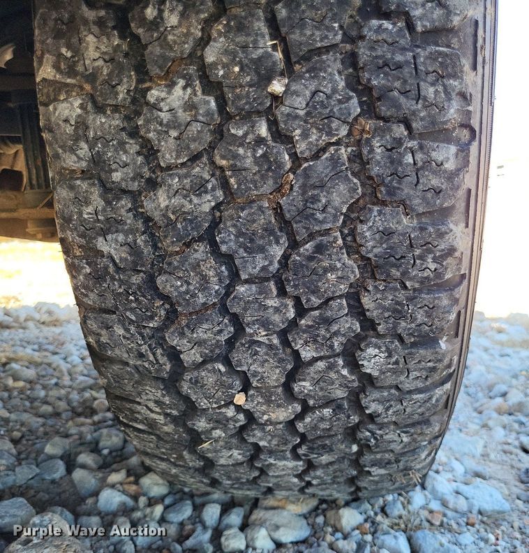 image for item LS9752 2016 Chevrolet Silverado 1500 Crew Cab pickup truck