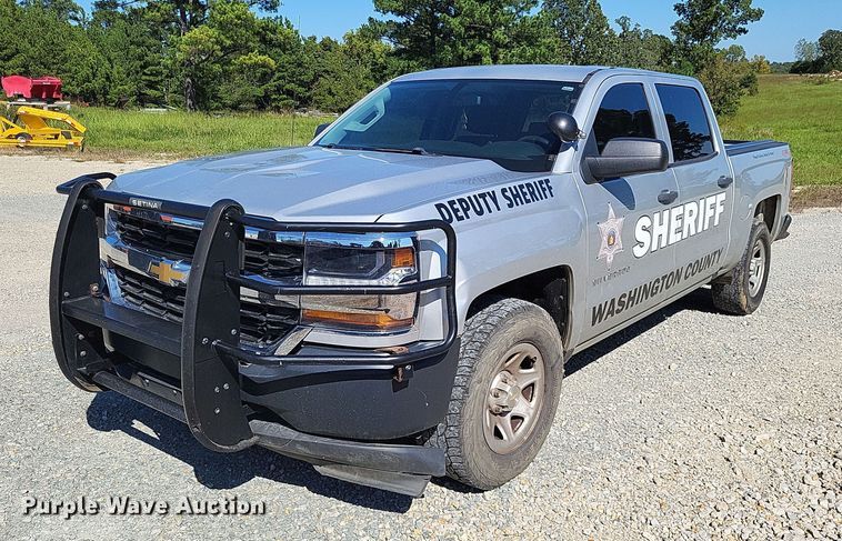 image for item LS9753 2016 Chevrolet Silverado 1500 Crew Cab pickup truck