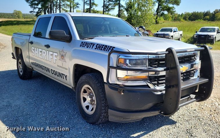 image for item LS9753 2016 Chevrolet Silverado 1500 Crew Cab pickup truck