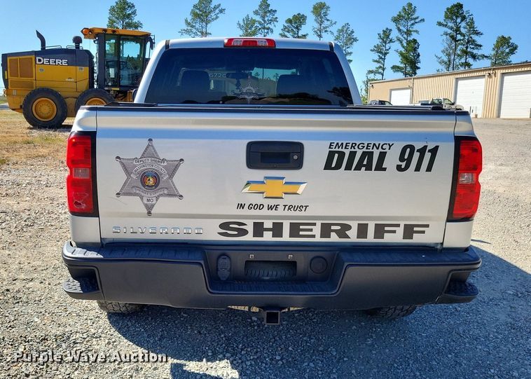 image for item LS9753 2016 Chevrolet Silverado 1500 Crew Cab pickup truck