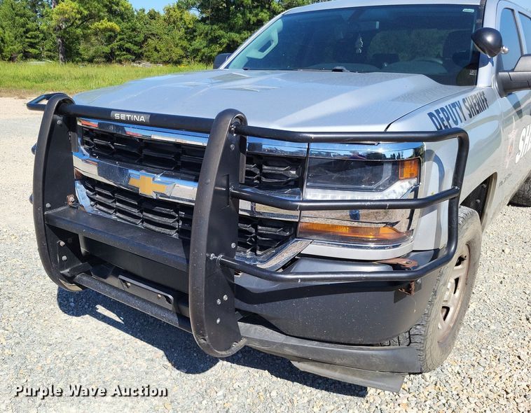 image for item LS9753 2016 Chevrolet Silverado 1500 Crew Cab pickup truck