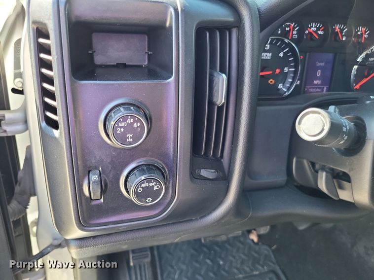 image for item LS9753 2016 Chevrolet Silverado 1500 Crew Cab pickup truck