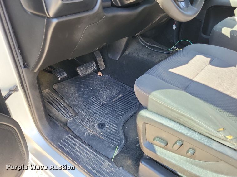 image for item LS9753 2016 Chevrolet Silverado 1500 Crew Cab pickup truck