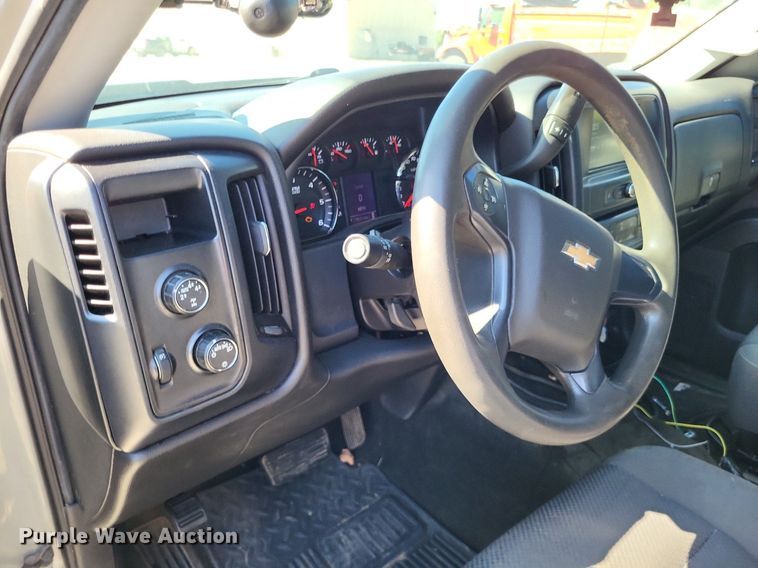 image for item LS9753 2016 Chevrolet Silverado 1500 Crew Cab pickup truck