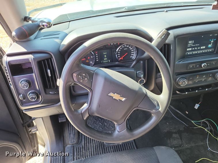 image for item LS9753 2016 Chevrolet Silverado 1500 Crew Cab pickup truck