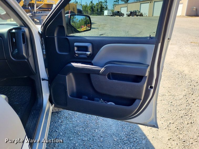 image for item LS9753 2016 Chevrolet Silverado 1500 Crew Cab pickup truck