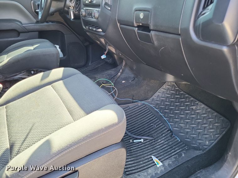 image for item LS9753 2016 Chevrolet Silverado 1500 Crew Cab pickup truck