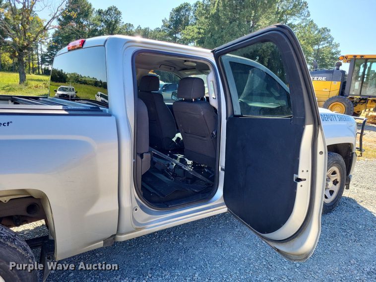 image for item LS9753 2016 Chevrolet Silverado 1500 Crew Cab pickup truck