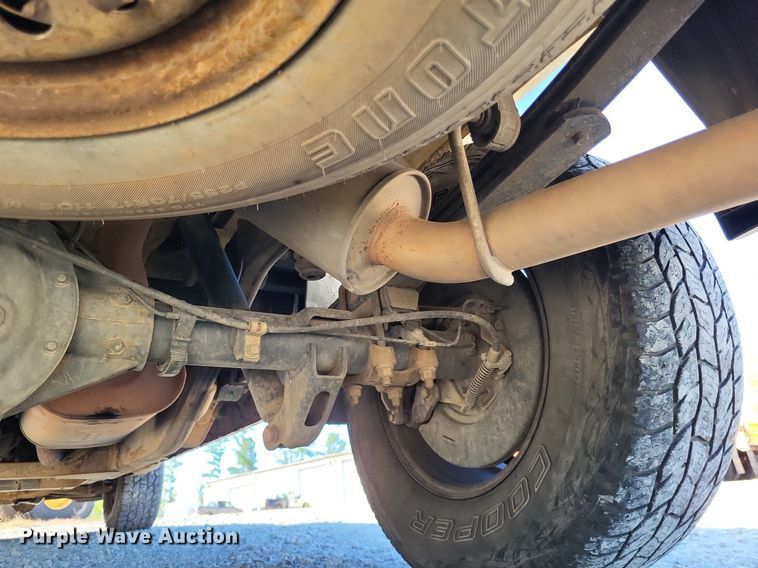 image for item LS9753 2016 Chevrolet Silverado 1500 Crew Cab pickup truck