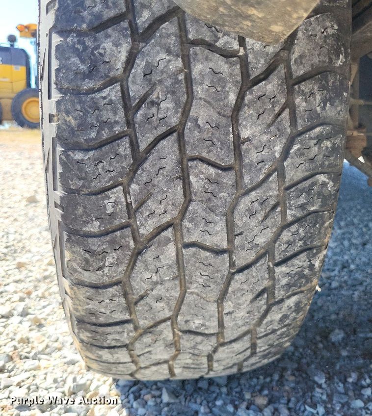 image for item LS9753 2016 Chevrolet Silverado 1500 Crew Cab pickup truck