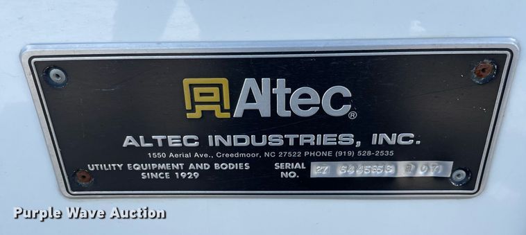 image for item LV9848 2007 Ford F750 Super Duty XL  bucket truck