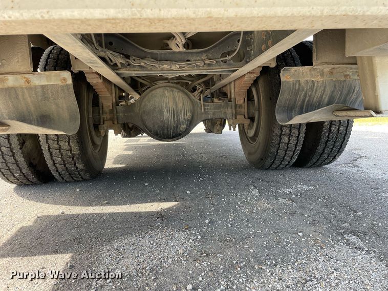 image for item LV9848 2007 Ford F750 Super Duty XL  bucket truck