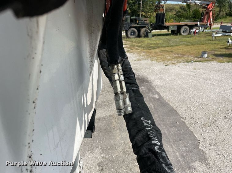 image for item LV9848 2007 Ford F750 Super Duty XL  bucket truck