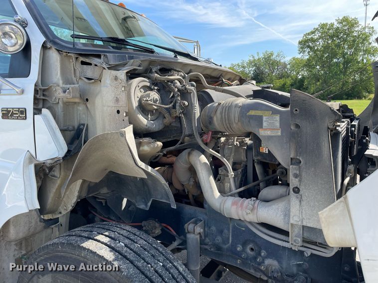 image for item LV9848 2007 Ford F750 Super Duty XL  bucket truck