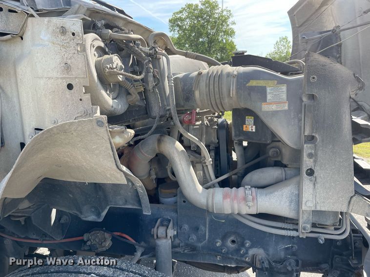 image for item LV9848 2007 Ford F750 Super Duty XL  bucket truck