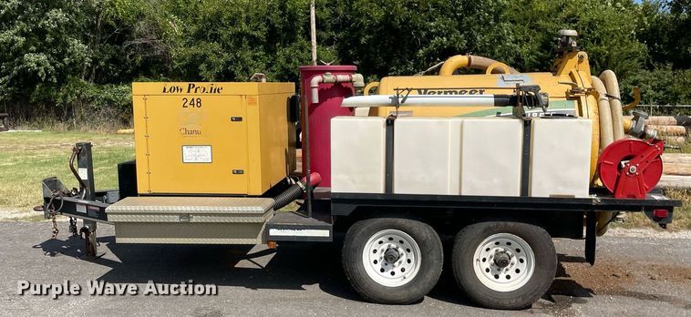 image for item LV9850 2009 Vermeer LP555DT  vacuum excavator