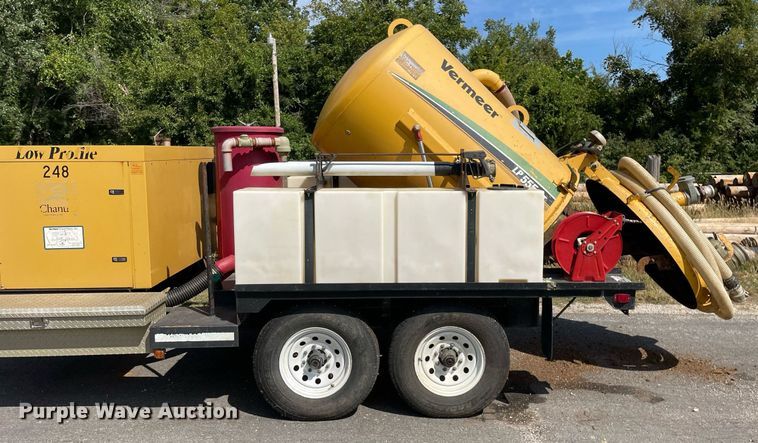 image for item LV9850 2009 Vermeer LP555DT  vacuum excavator