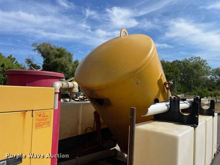 image for item LV9850 2009 Vermeer LP555DT  vacuum excavator