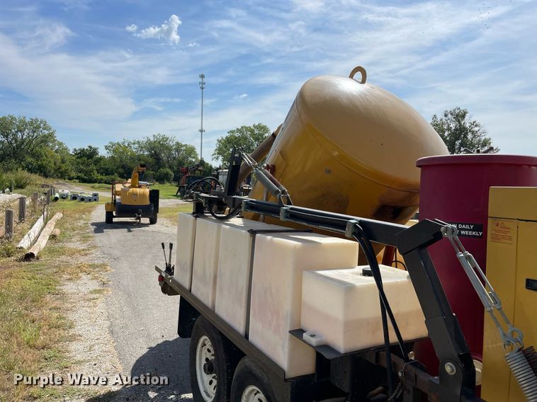 image for item LV9850 2009 Vermeer LP555DT  vacuum excavator