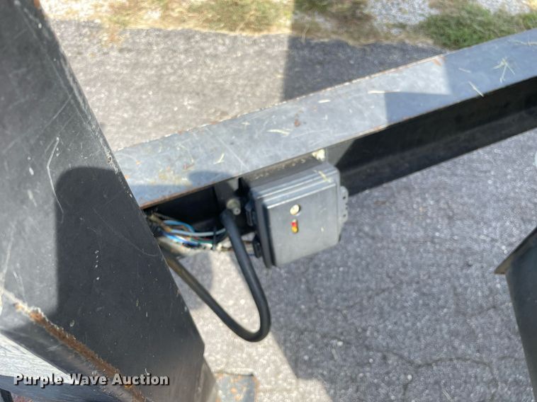 image for item LV9850 2009 Vermeer LP555DT  vacuum excavator