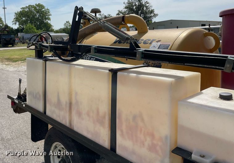 image for item LV9850 2009 Vermeer LP555DT  vacuum excavator