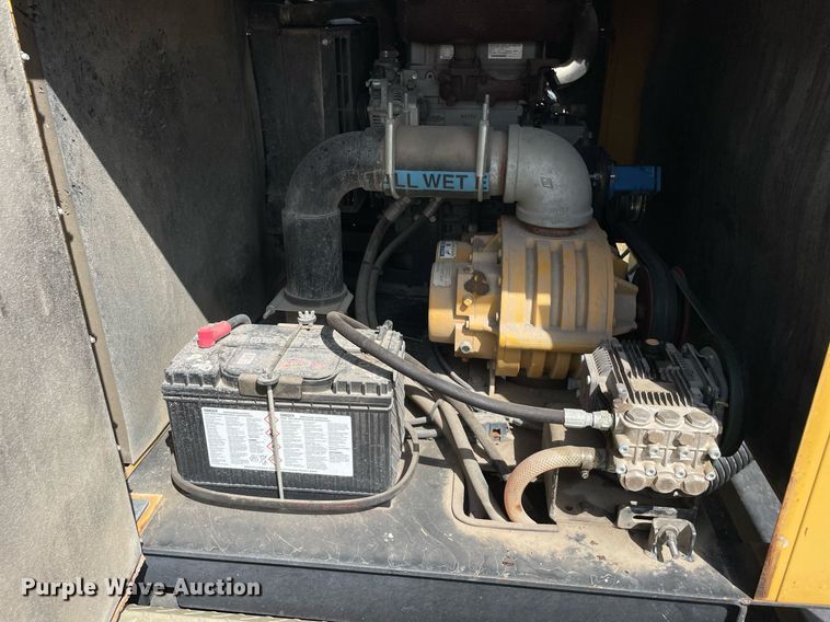 image for item LV9850 2009 Vermeer LP555DT  vacuum excavator