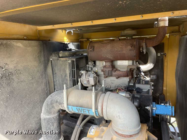 image for item LV9850 2009 Vermeer LP555DT  vacuum excavator