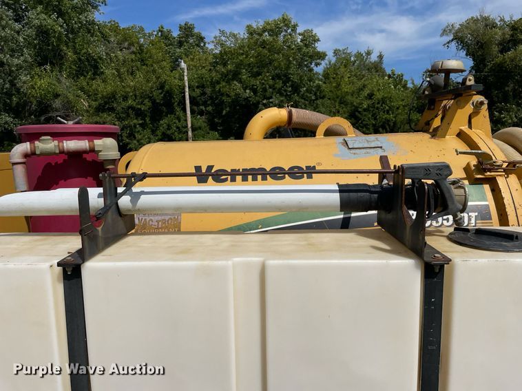 image for item LV9850 2009 Vermeer LP555DT  vacuum excavator