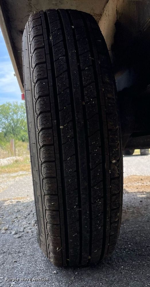 image for item LV9850 2009 Vermeer LP555DT  vacuum excavator