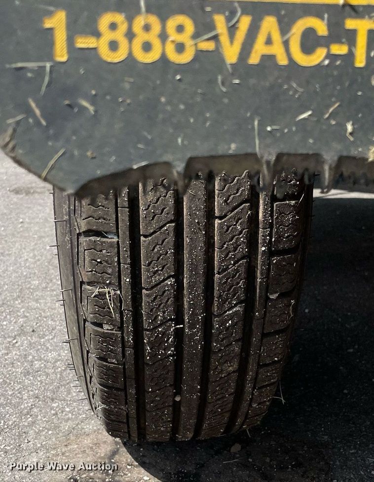 image for item LV9850 2009 Vermeer LP555DT  vacuum excavator