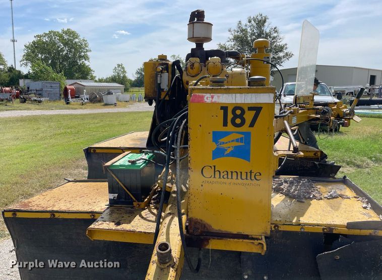 image for item LV9851 Vermeer 665  stump grinder