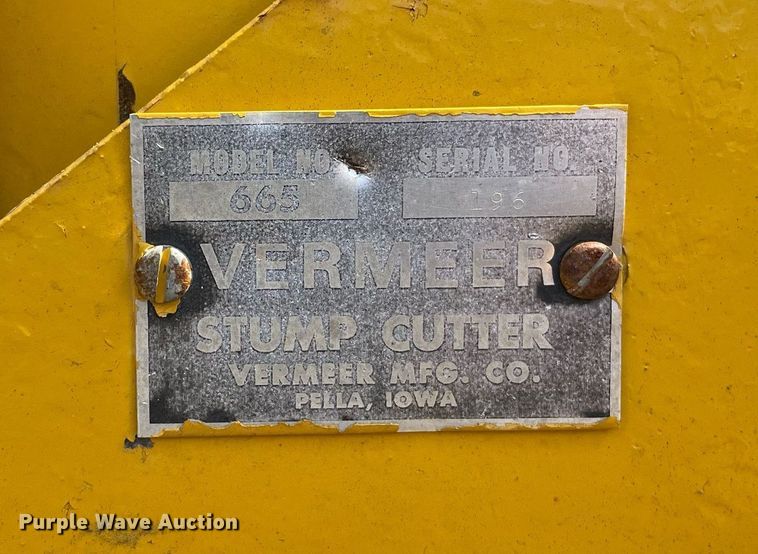 image for item LV9851 Vermeer 665  stump grinder
