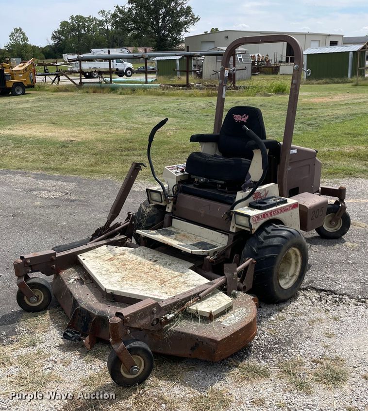 image for item LV9852 2006 Grasshopper 928  ZTR lawn mower