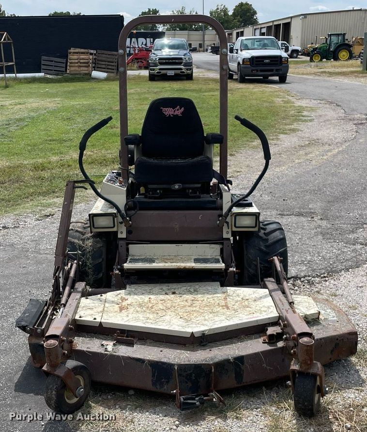 image for item LV9852 2006 Grasshopper 928  ZTR lawn mower