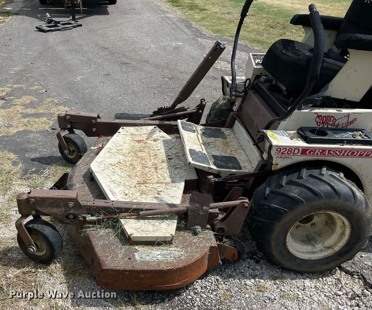 image for item LV9852 2006 Grasshopper 928  ZTR lawn mower