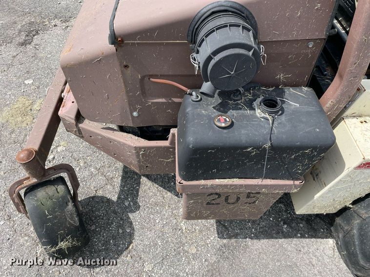 image for item LV9852 2006 Grasshopper 928  ZTR lawn mower