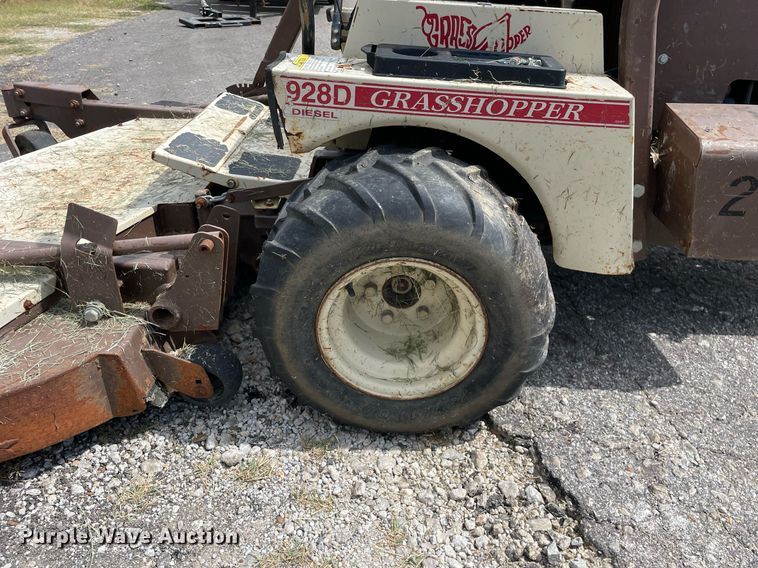 image for item LV9852 2006 Grasshopper 928  ZTR lawn mower