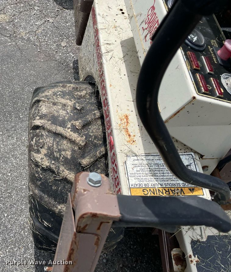 image for item LV9852 2006 Grasshopper 928  ZTR lawn mower