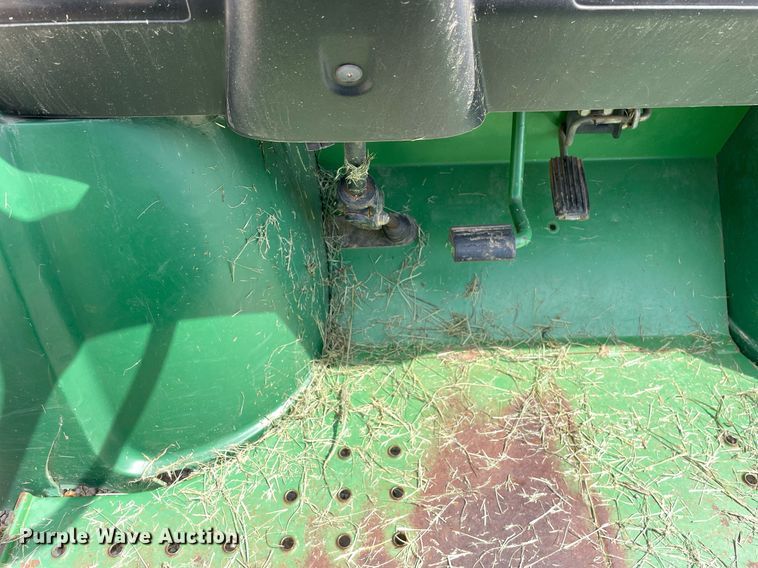 image for item LV9853 1997 John Deere 4X2 Gator  utility vehicle