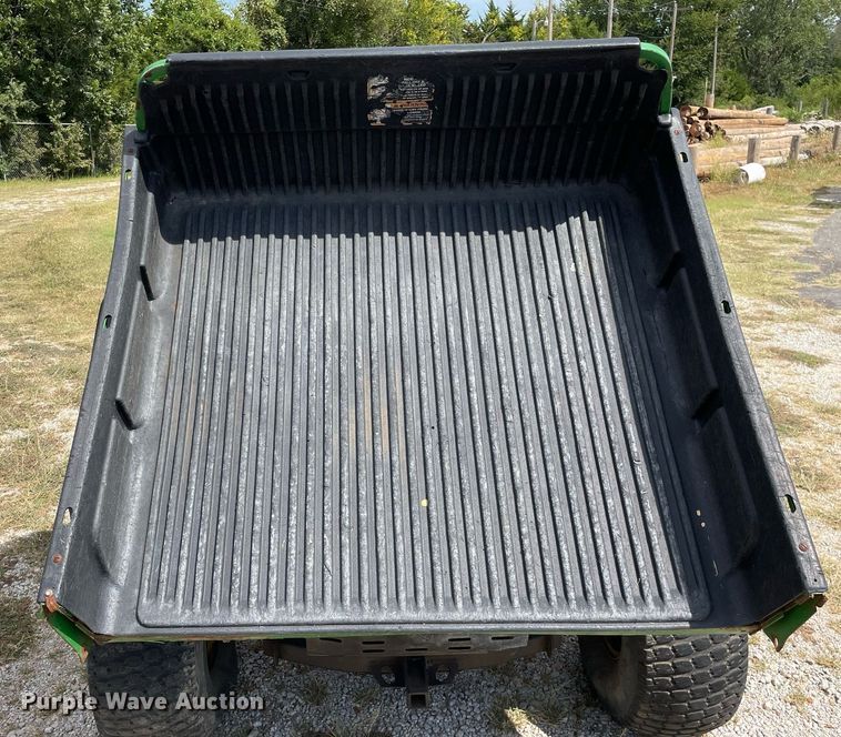 image for item LV9854 2007 John Deere Gator Turf  utility vehicle