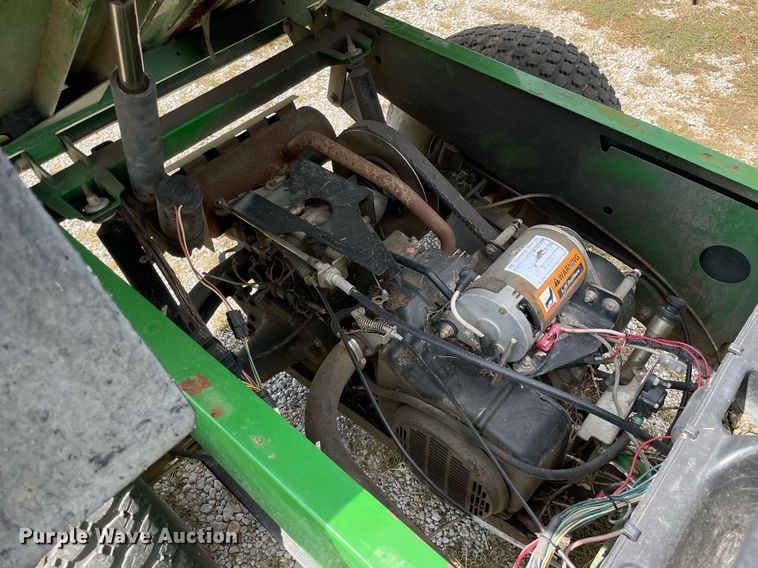 image for item LV9854 2007 John Deere Gator Turf  utility vehicle