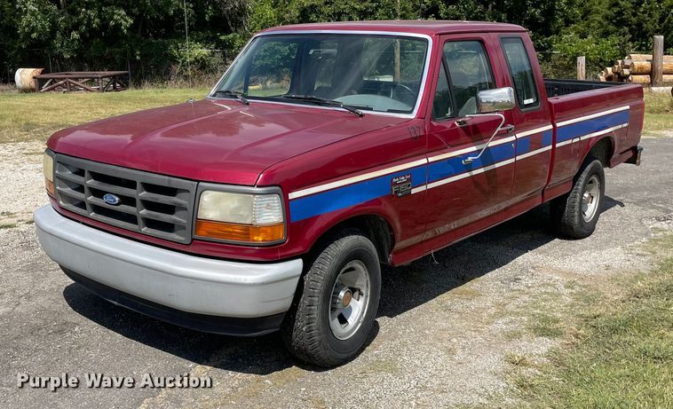 image for item LV9855 1994 Ford F150 XL  SuperCab pickup truck
