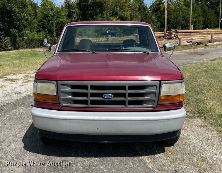 image for item LV9855 1994 Ford F150 XL  SuperCab pickup truck