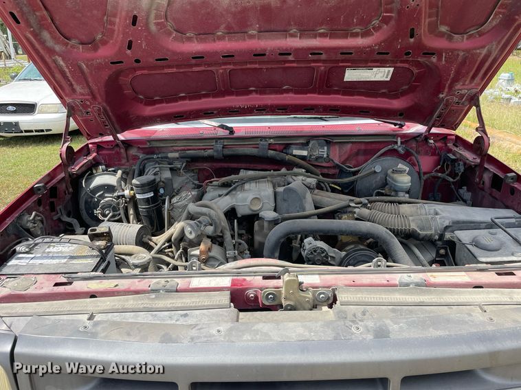 image for item LV9855 1994 Ford F150 XL  SuperCab pickup truck